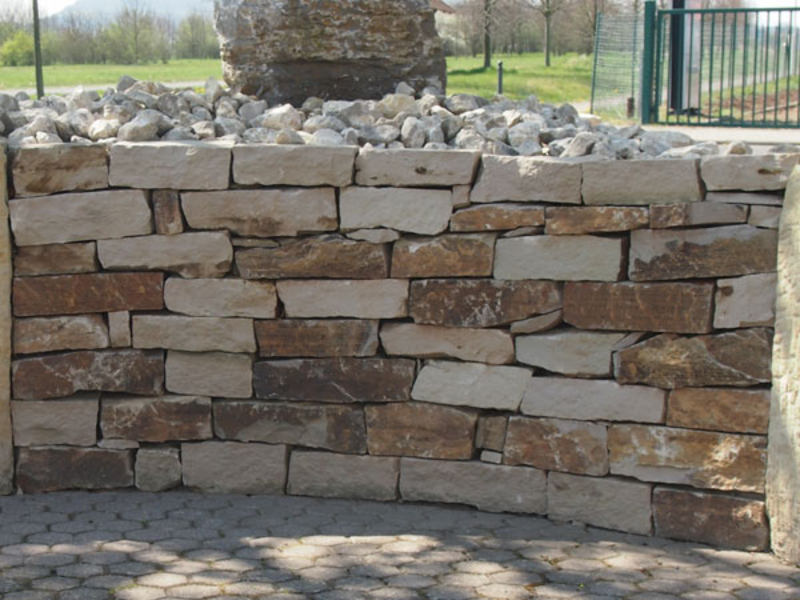 Natursteinmauerwerk,Trockenmauersteine,Schichtmauerwerk,Bruchsteinmauerwerk 