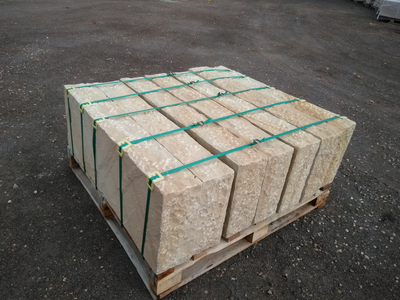 Blockstufen  Hartsandstein Schilf